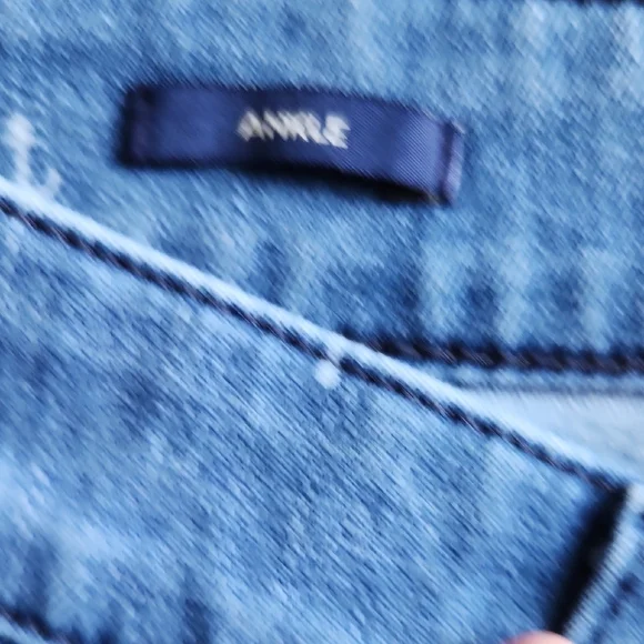 TALBOTS SIMPLY FLATTERING COLLECTION Blue Denim Jeans with Anchor Print. SIZE 8p - Picture 4 of 7